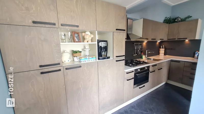 Kitchen makeover with plywood birch, by Reinier and Nathalie