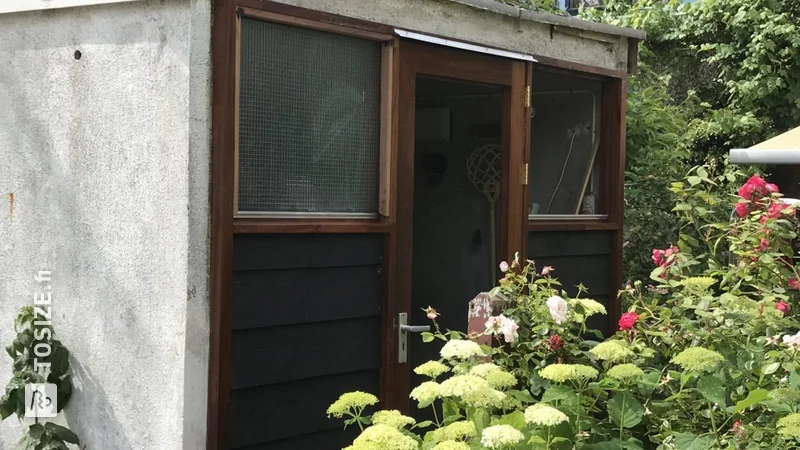 Renovate the shed with plywood and concrete plywood