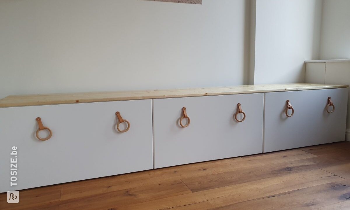 Speelbank voor de kinderen
