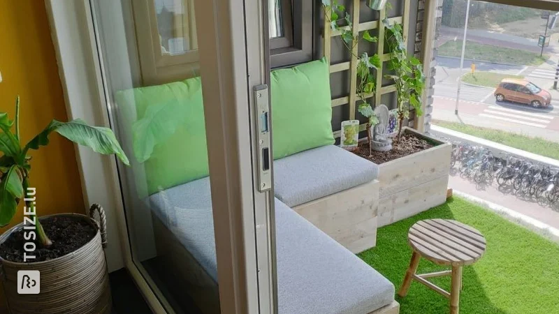 Banc et jardinière pour le balcon, par Oskar