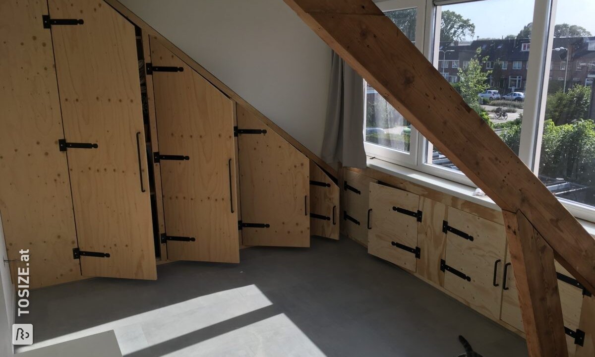 Dachbodenschrank von Underlayment Fins Vuren, von Biem
