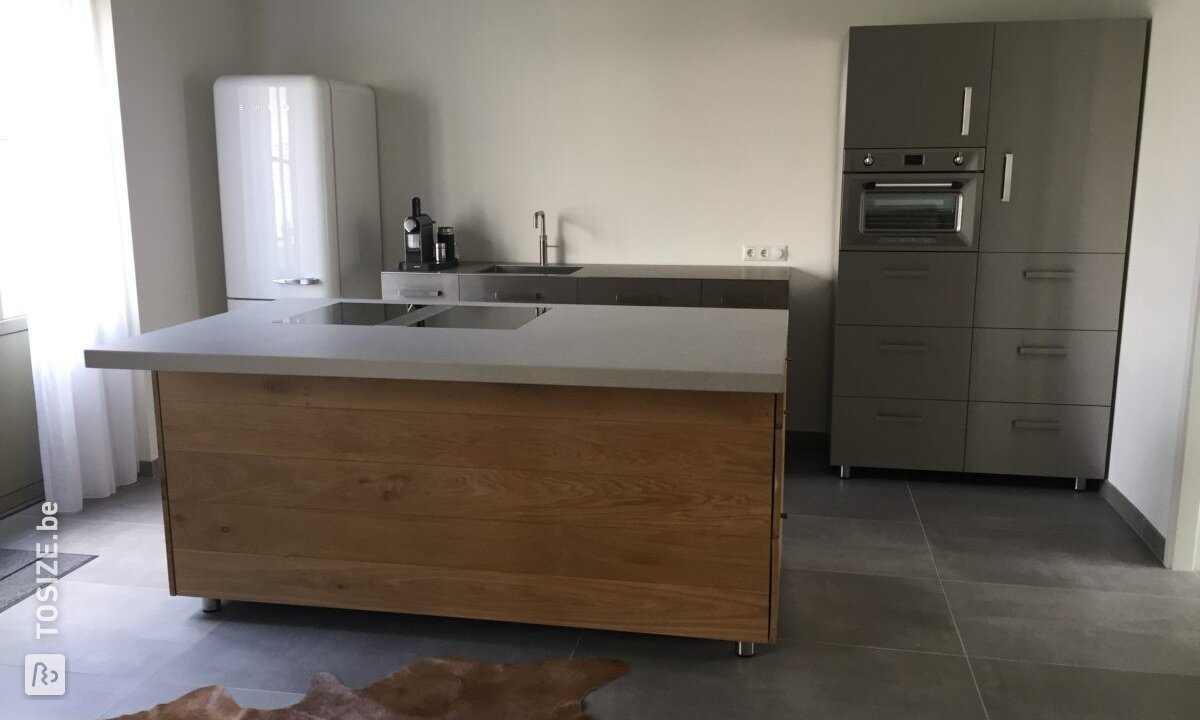 Keuken- en badkamermeubel door John