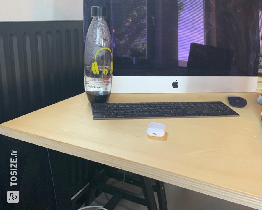 Dessus de table en contreplaqué pour le bureau