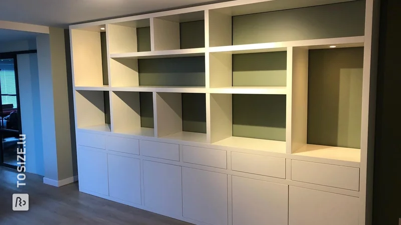 Kundenspezifischer Wandschrank für das Wohnzimmer, von Gea