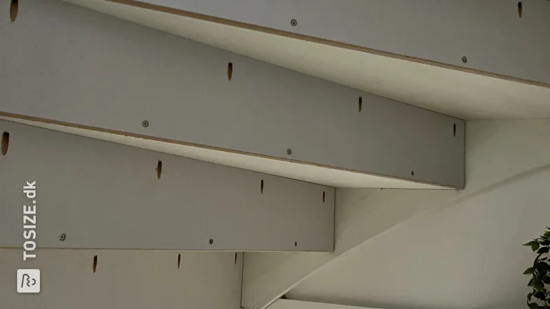 DIY Project: A closed staircase with MDF 12 mm, by Rik