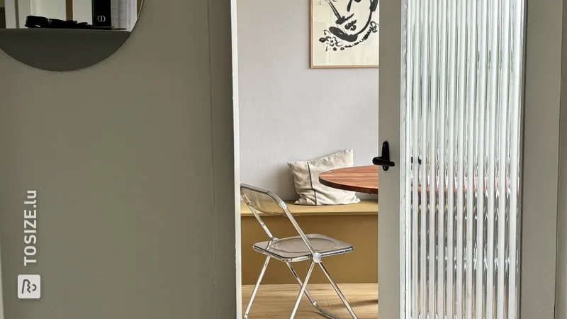 Banc MDF unique pour votre salon, par Roxan