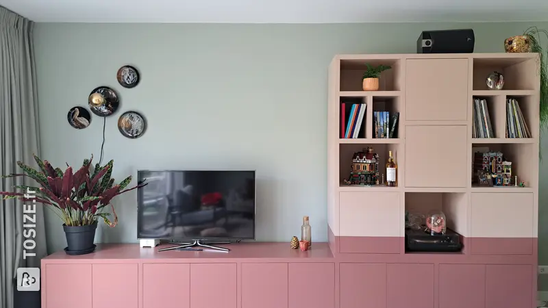 Bibliothèque et meuble de rangement pour le salon, par Ilona