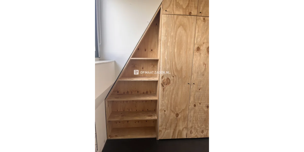 IKEA hack builtin wardrobe slanted wall Simone OPMAATZAGEN.nl
