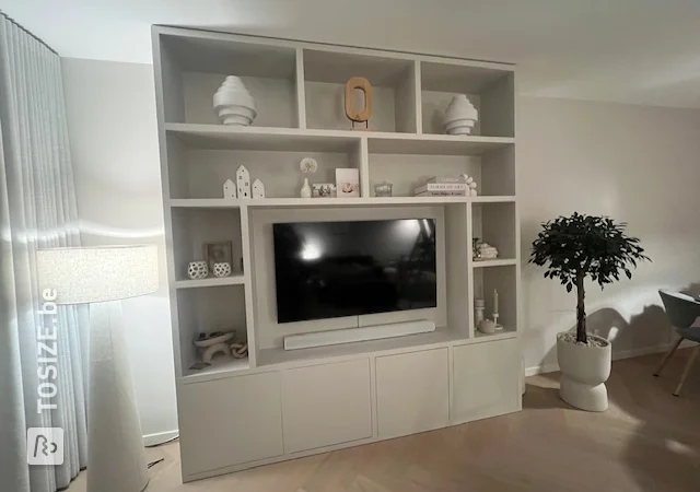 Creëer je eigen moderne TV kast voor de woonkamer, door Carmen