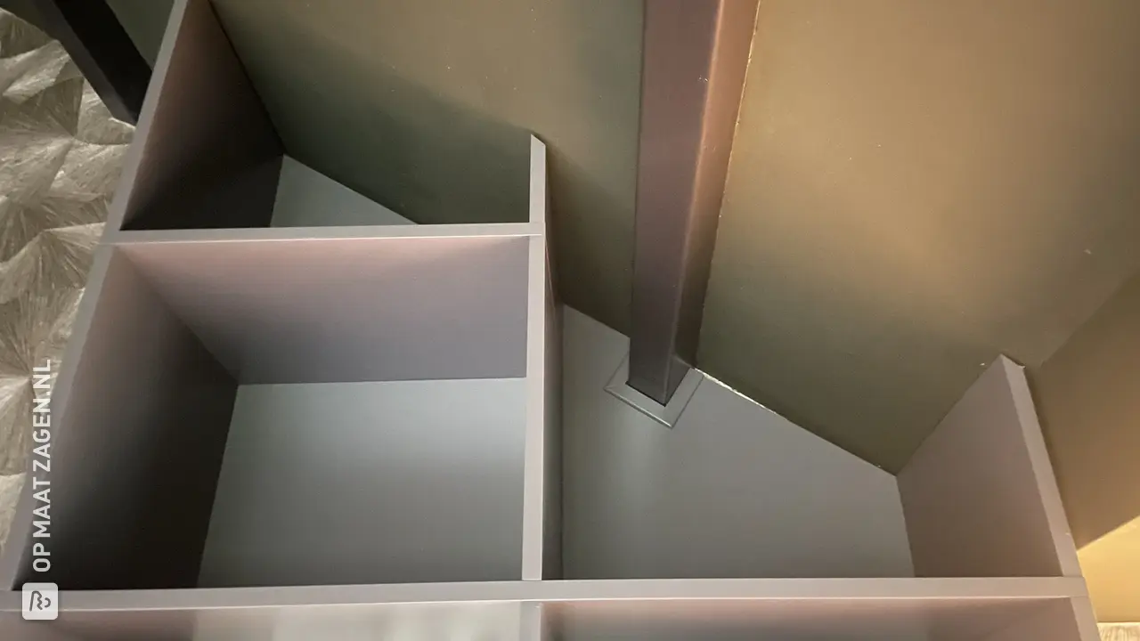 RZkvMrF6.JPEG