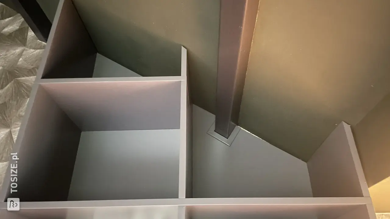 RZkvMrF6.JPEG