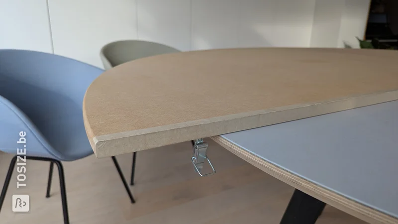 Round table with extension option and storage space, by Jochen