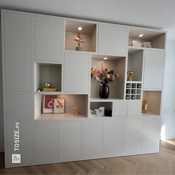 Mueble de salón con focos, de Wouter