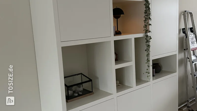 Stylish shelving unit for the living room, by Wilma