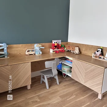 Perfect storage solution with integrated desk, by Melany