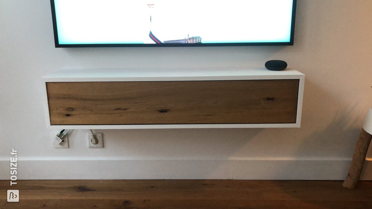 Meubles TV personnalisés petits et pratiques, par Daan