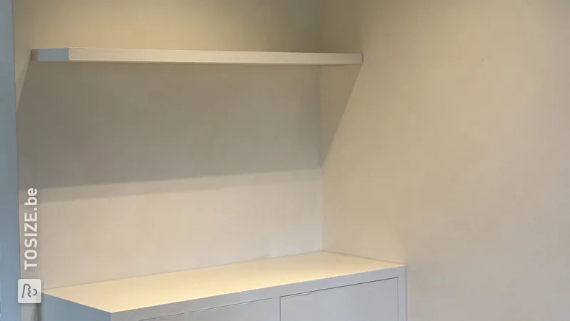 Armoire de bureau élégante au look béton, par Lissa