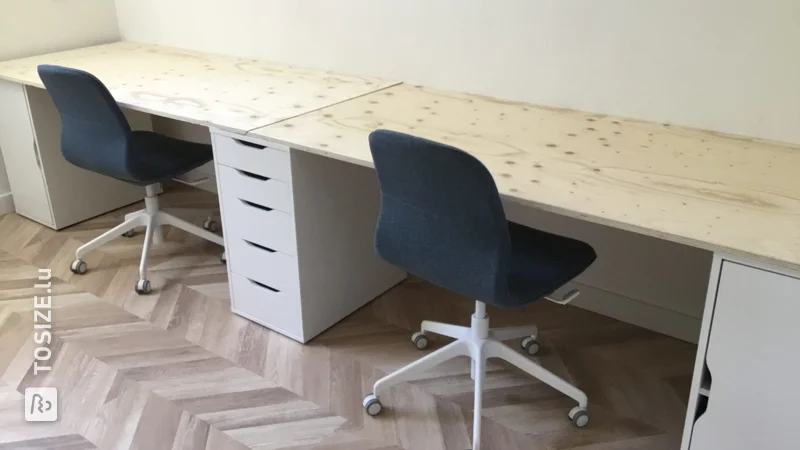 Double underlayment desk, by Catherine