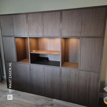 Stylish wall cabinet in the structure H597 W06 cocoa brown with LED lighting, by Michel