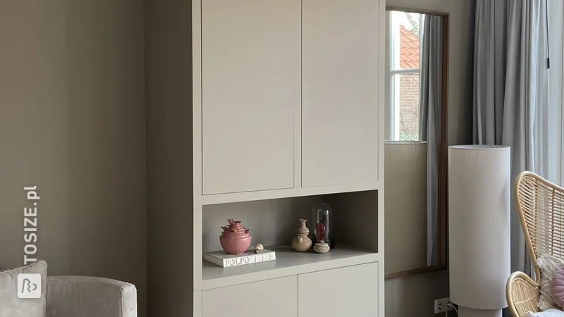 Tall, narrow custom-made wall cabinet made of MDF, by Kleis