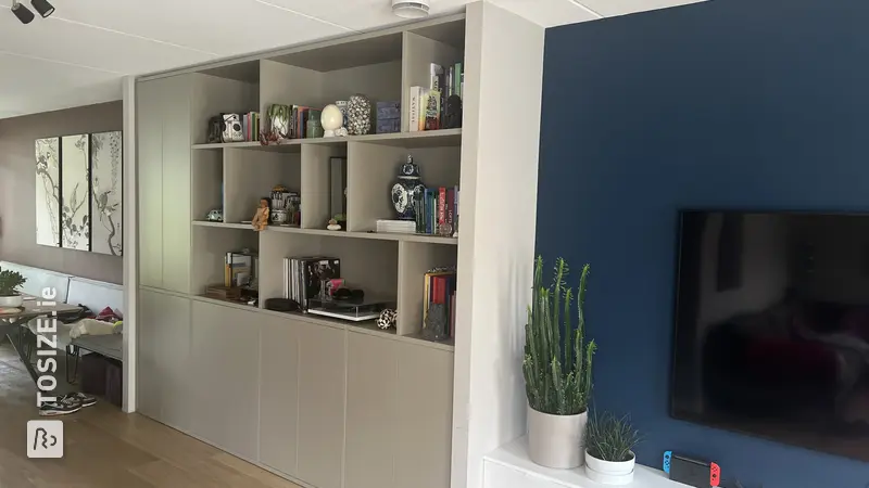Stylish built-in cupboard with compartments and doors, by Mark