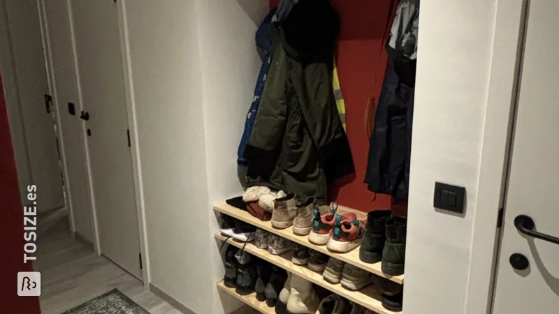 Practical shoe rack made of plywood for the hall, by Sofie