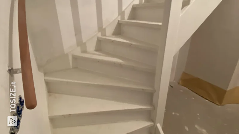 Closing stairs with risers, by Jesse