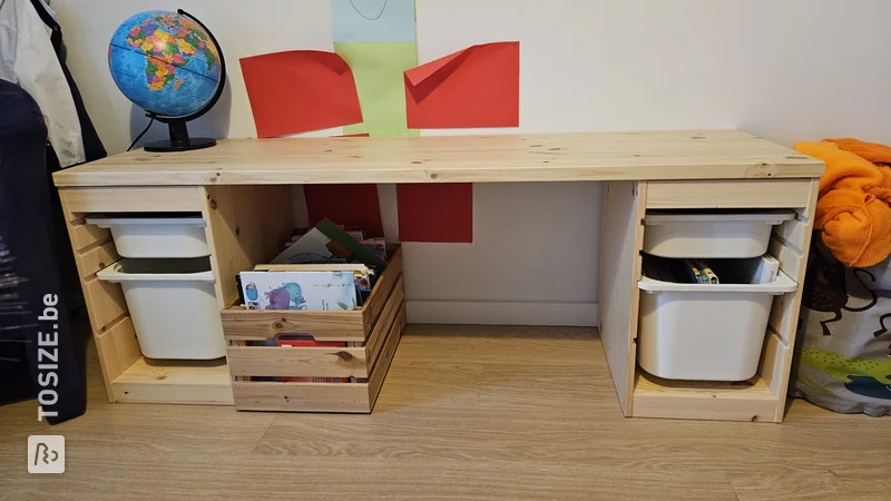 Inspiring Play Table made of Pine Carpentry Panel, by Bart 