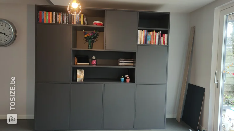 Large anthracite wall cupboard for the living room, by Eline