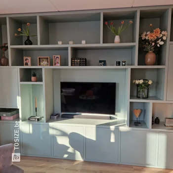 Magnifique meuble TV en MDF, par Michiel
