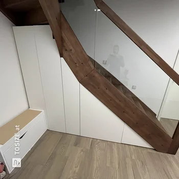 Treppenschrank mit Auszügen, door Philipp