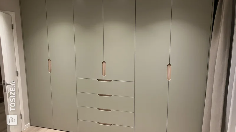 IKEA hack: Floor-to-ceiling wardrobe with Pax base and MDF doors, by Rene