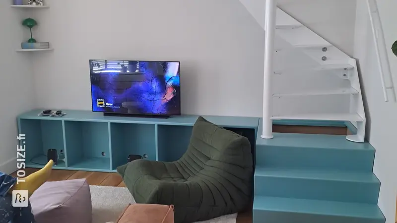 Stylish TV stand in Pastel Turquoise, by Jesse