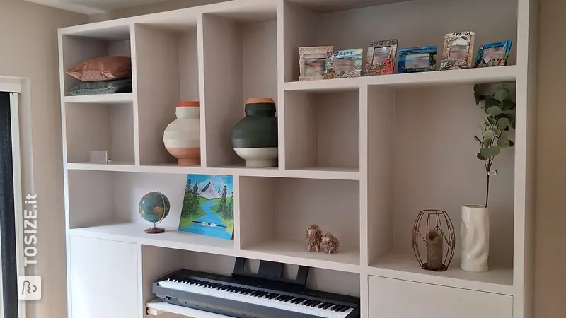Scaffale per pianoforte in MDF, di Linsey