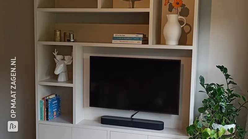 Stijlvolle Vakkenkast in Truffle White, door Pieter