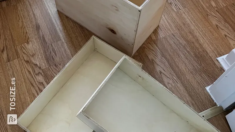 Prácticos cajones para camper, puerta Monika