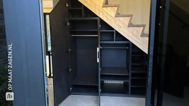 Unique stairwell cupboard, completely custom-made by Sven