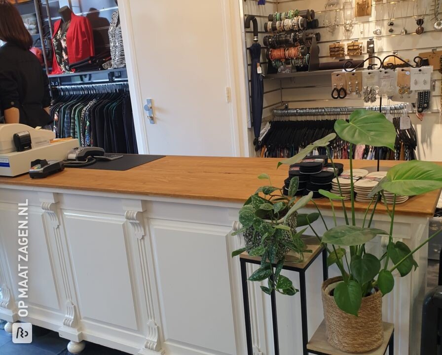 Timmerpaneel geeft deze winkel een nieuwe look!