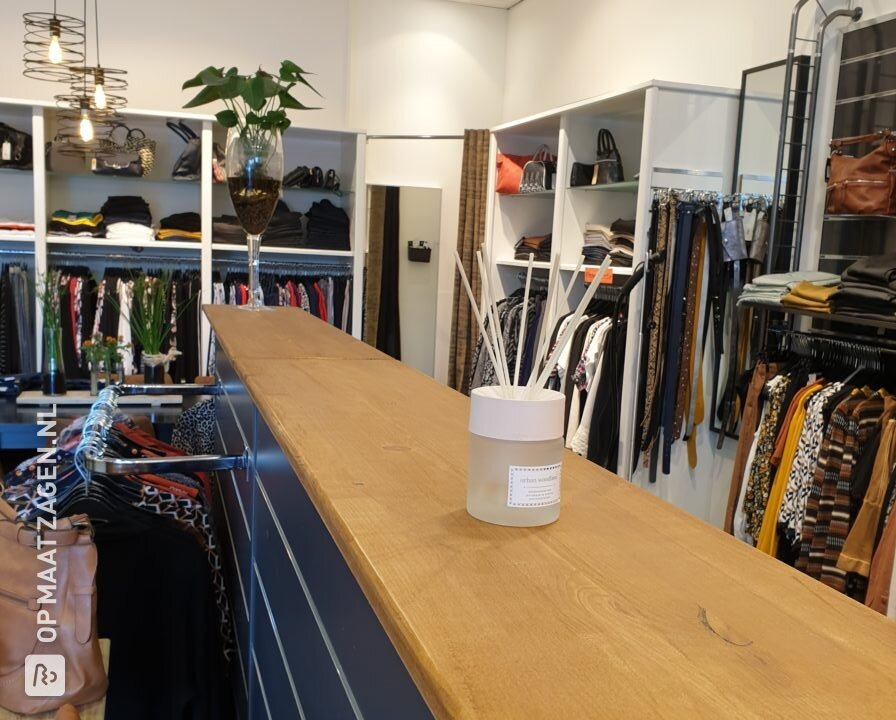Timmerpaneel geeft deze winkel een nieuwe look!