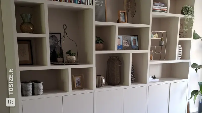 Bellissima libreria realizzata su misura da Pauline