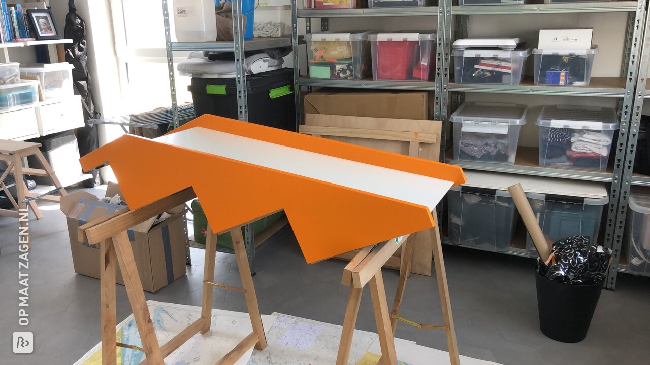 Glijbaan van betonplex en MDF, door Hertine