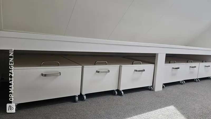 Rolbare Opbergkasten Onder Laagwand, door Sijbrand