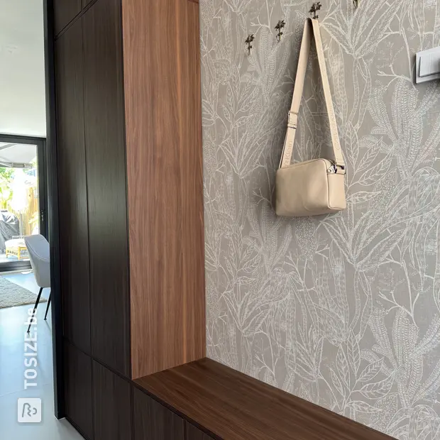 Natuurlijk hout dressoir met deuren en open vakken