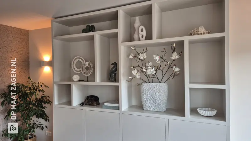 Stylish Shelving Unit in the Living Room, by Marielle