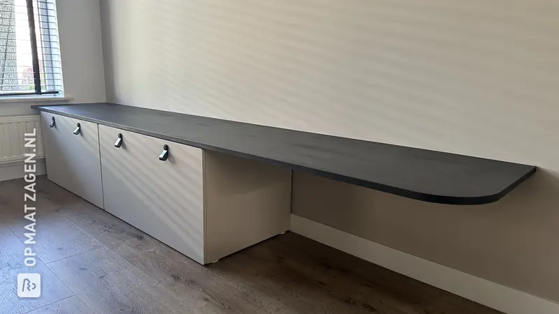 Stijlvol Beuken Zitmeubel met Ronde Hoek, door Jim
