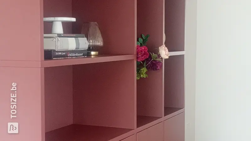 Stijlvolle opbergkast in Roasted Brown, door Ellen