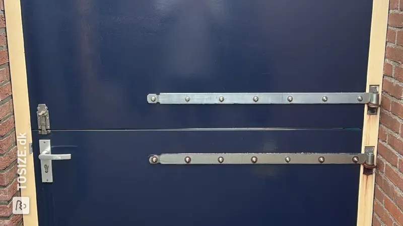 New Waterproof Gate Made of Multiplex, by Leon