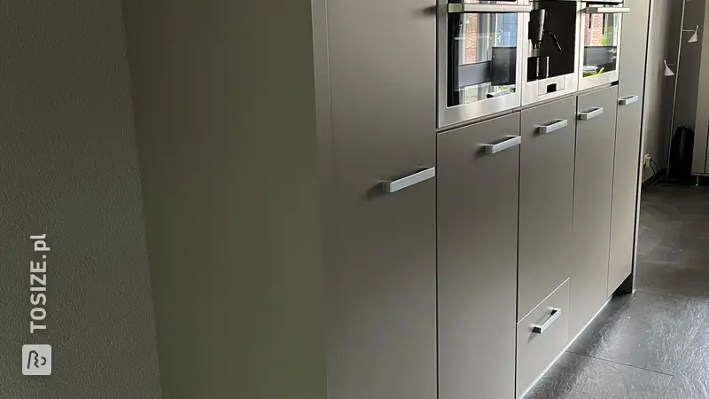 Custom made kitchen cabinet with 5cm thick MDF, by Simon