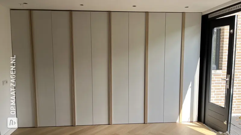 Custom made Pax wardrobe 75 cm wide, by Henk