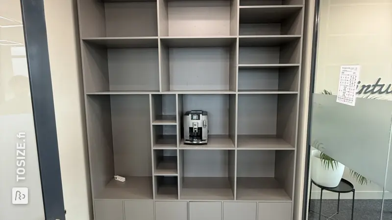 Custom-made office cabinet full of samples, by Stijn